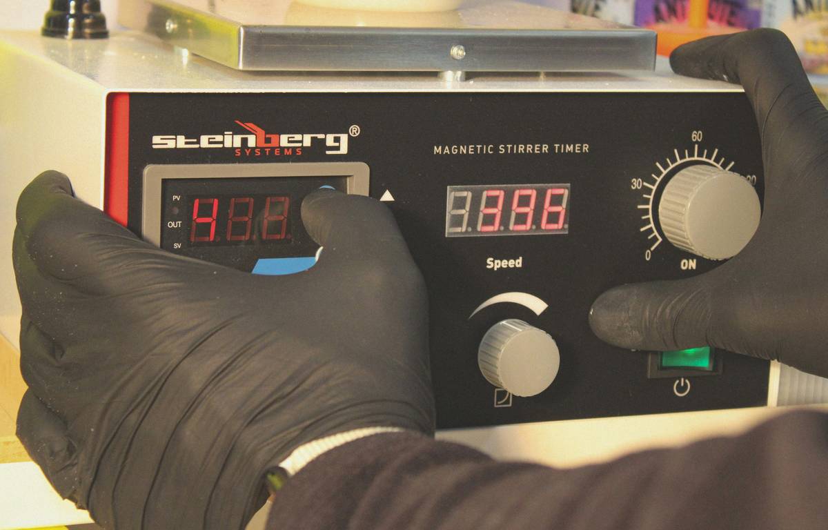 Active Cam Durability Tests: Why Your Tricams Should Survive Granite, Not Just Gym Floors