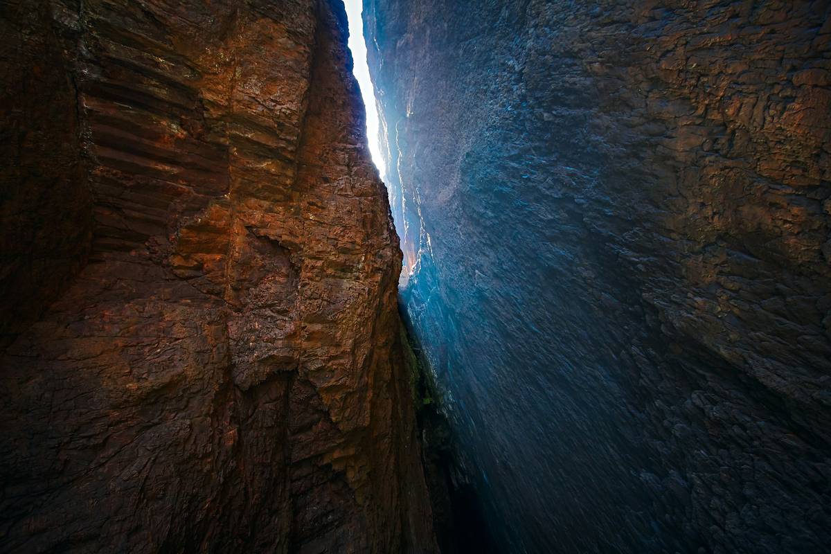 Active Cam Placement Guides: Mastering Tricams Like a Seasoned Trad Climber